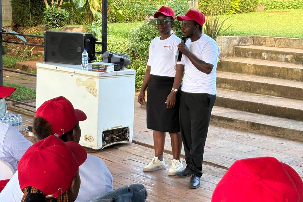 Kukuzetu team speaking